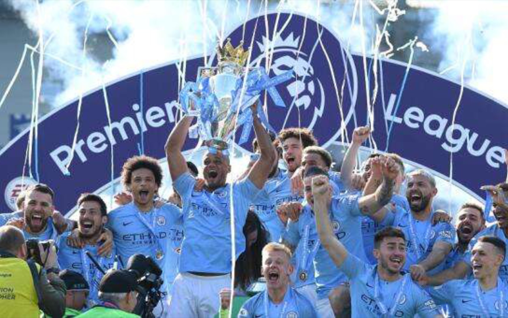 贯穿整个赛 贯穿整个赛